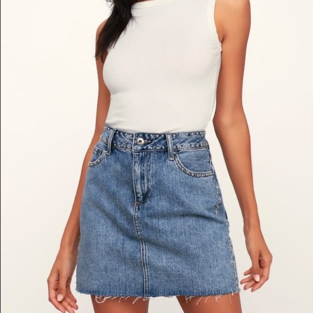 PISTOLA SIERRA MEDIUM WASH STUDDED DENIM SKIRT